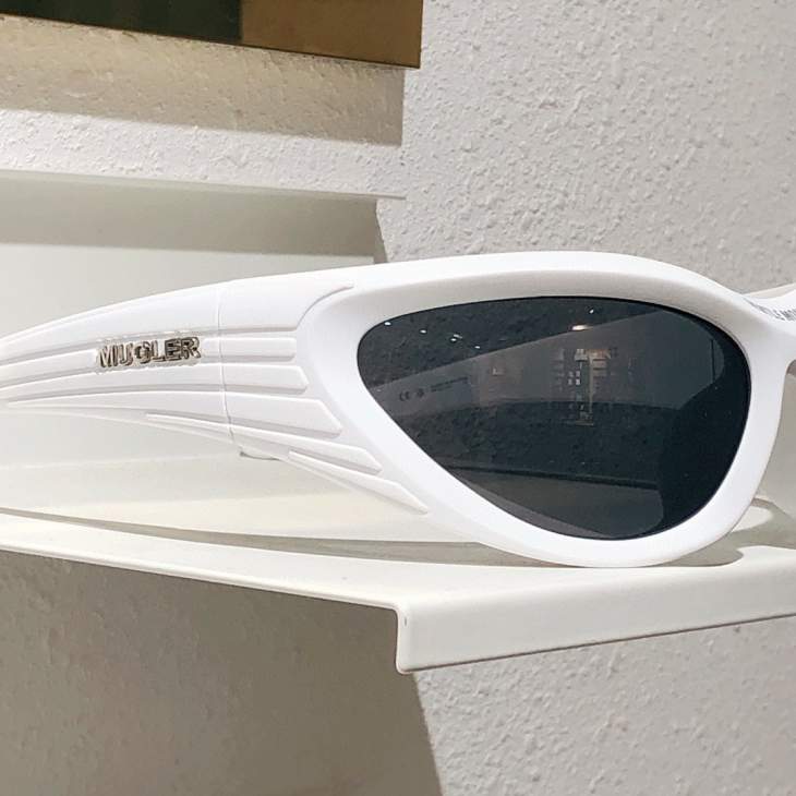 Picture of Gentle Monster Sunglasses _SKUfw65330618fw